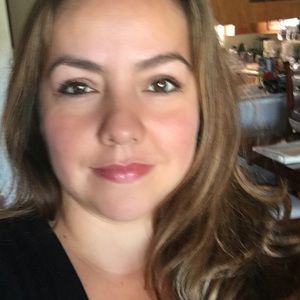 Meet your Posher, Myriam